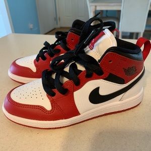 Jordan 1 MID shoes size 13 C
